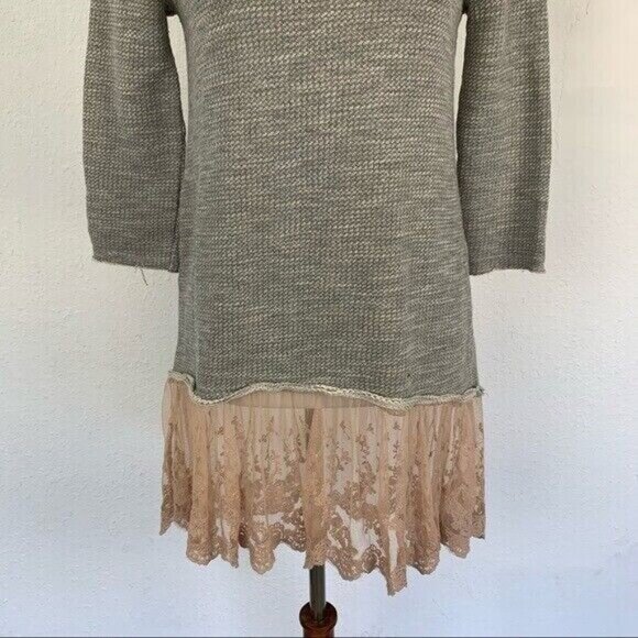 Dylan Small Knit Sweater Dress Gray Lace Hem Boho Chic Cozy Long Sleeve Tunic - Picture 3 of 7